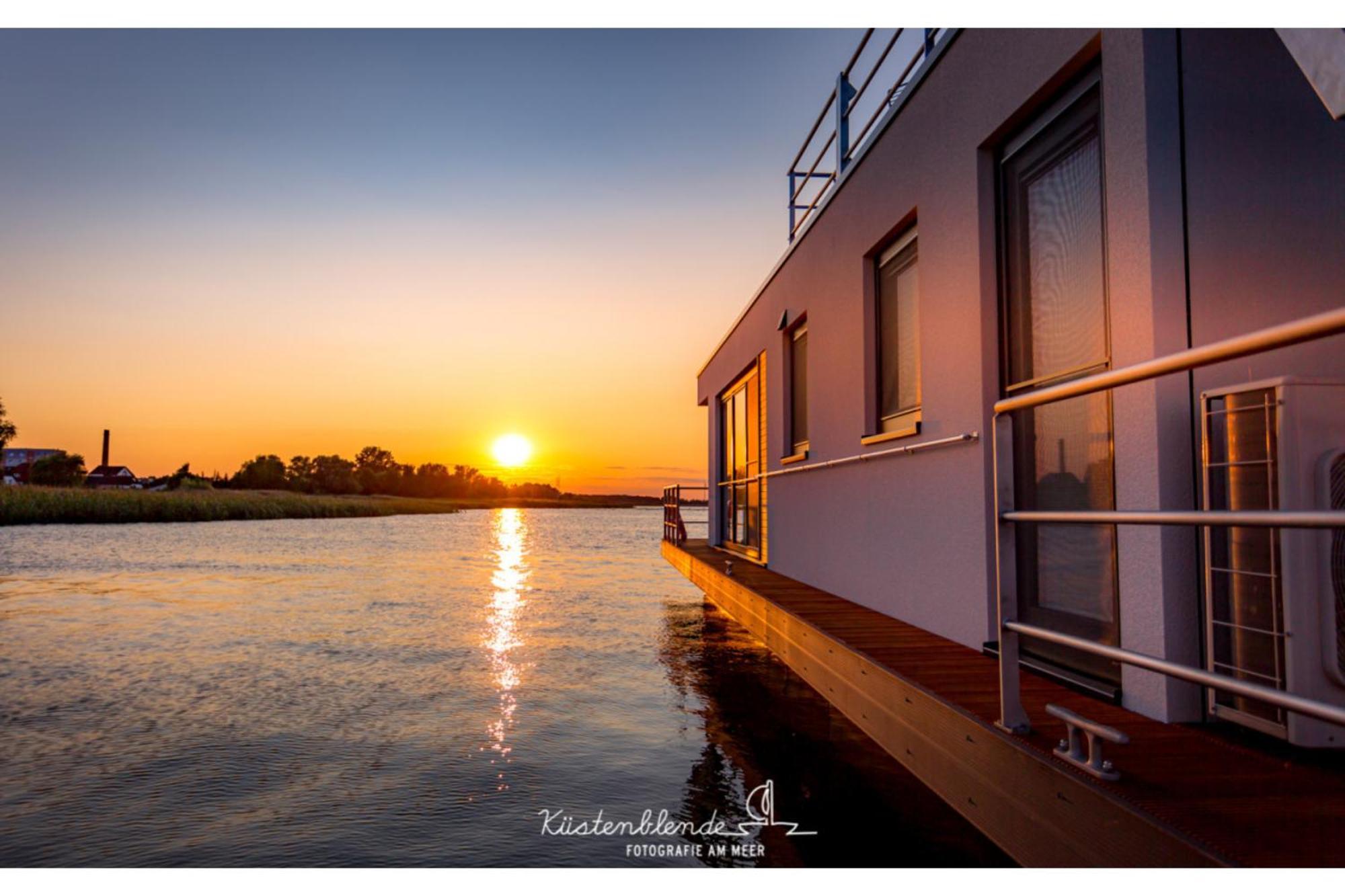 Ostsee Hausboot - Kranichnest Lp1 Ribnitz-Damgarten Exterior photo