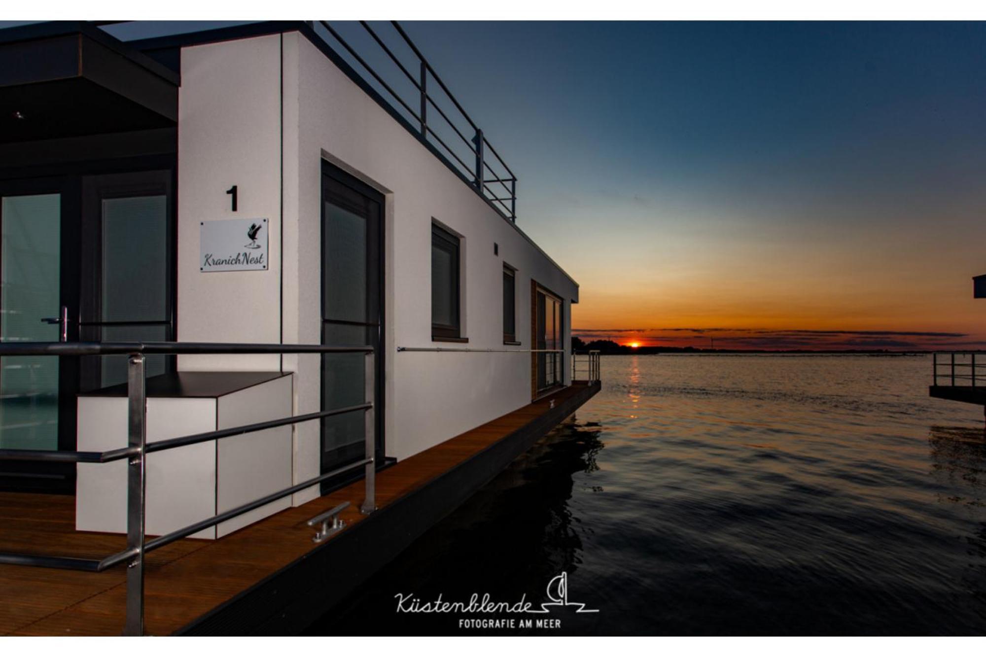 Ostsee Hausboot - Kranichnest Lp1 Ribnitz-Damgarten Exterior photo